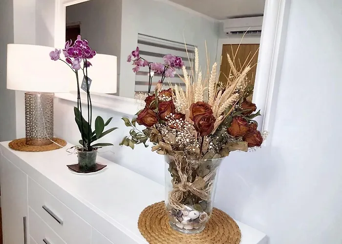 Сasa de vacaciones Comfortable House In With Terrace