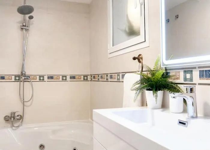 Сasa de vacaciones Comfortable House In With Terrace *