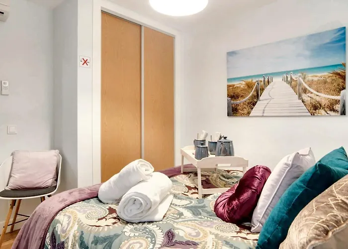 Comfortable House In With Terrace Fuengirola