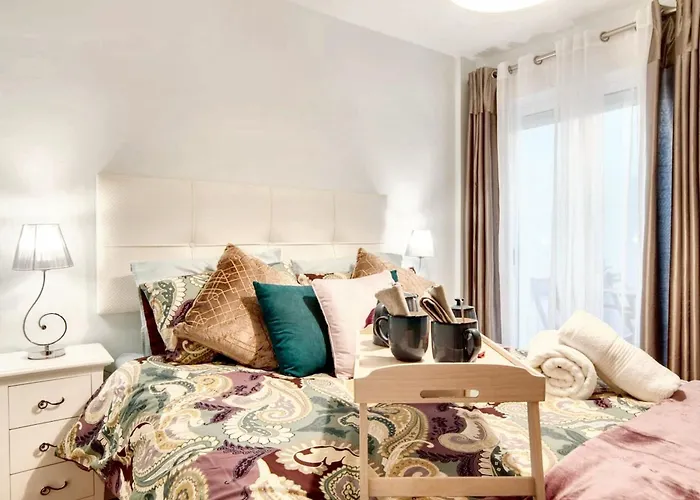 Comfortable House In With Terrace Сasa de vacaciones *